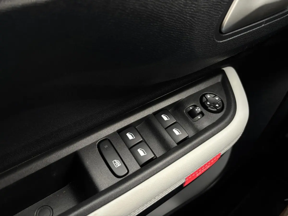 1.2 Hybrid 145pk Max ✅ LED ✅ CarPlay ✅ Camera