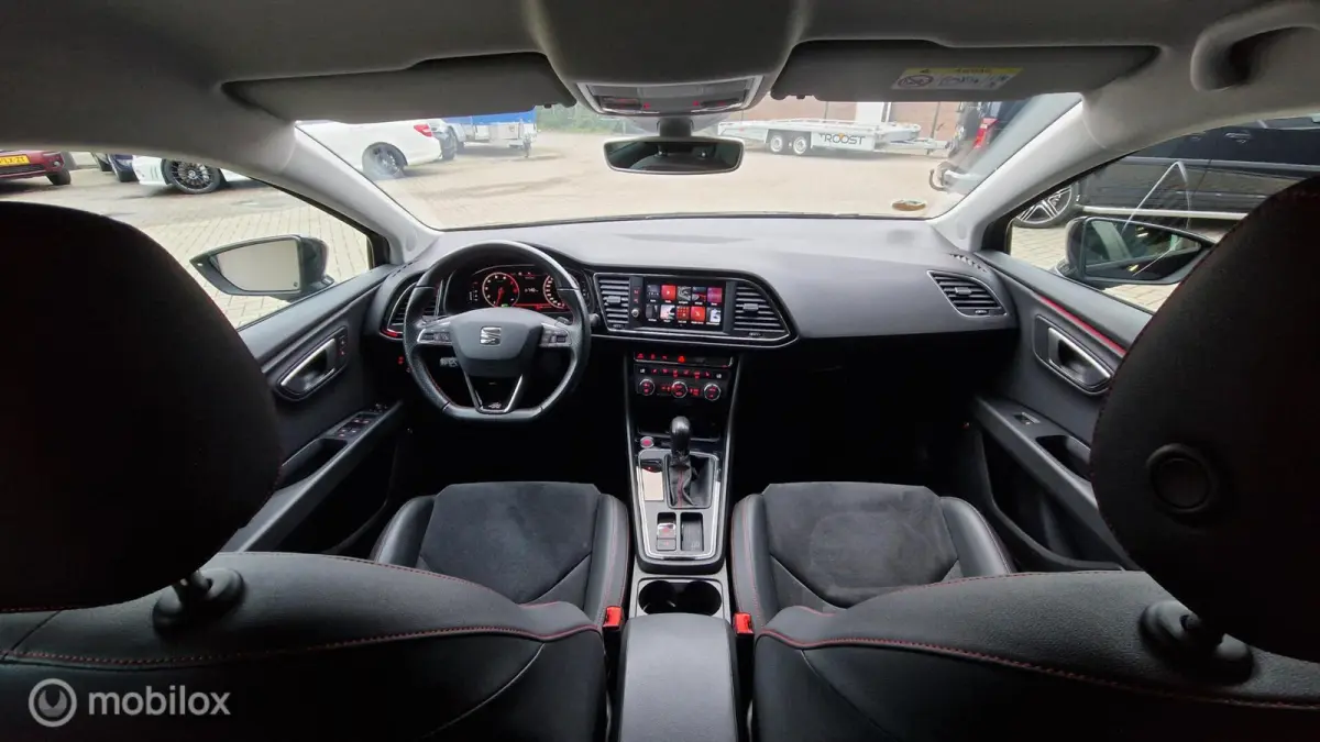 1.5 TSI FR CAMERA BEATS VIRTUAL COCKPIT LANE ASSIST