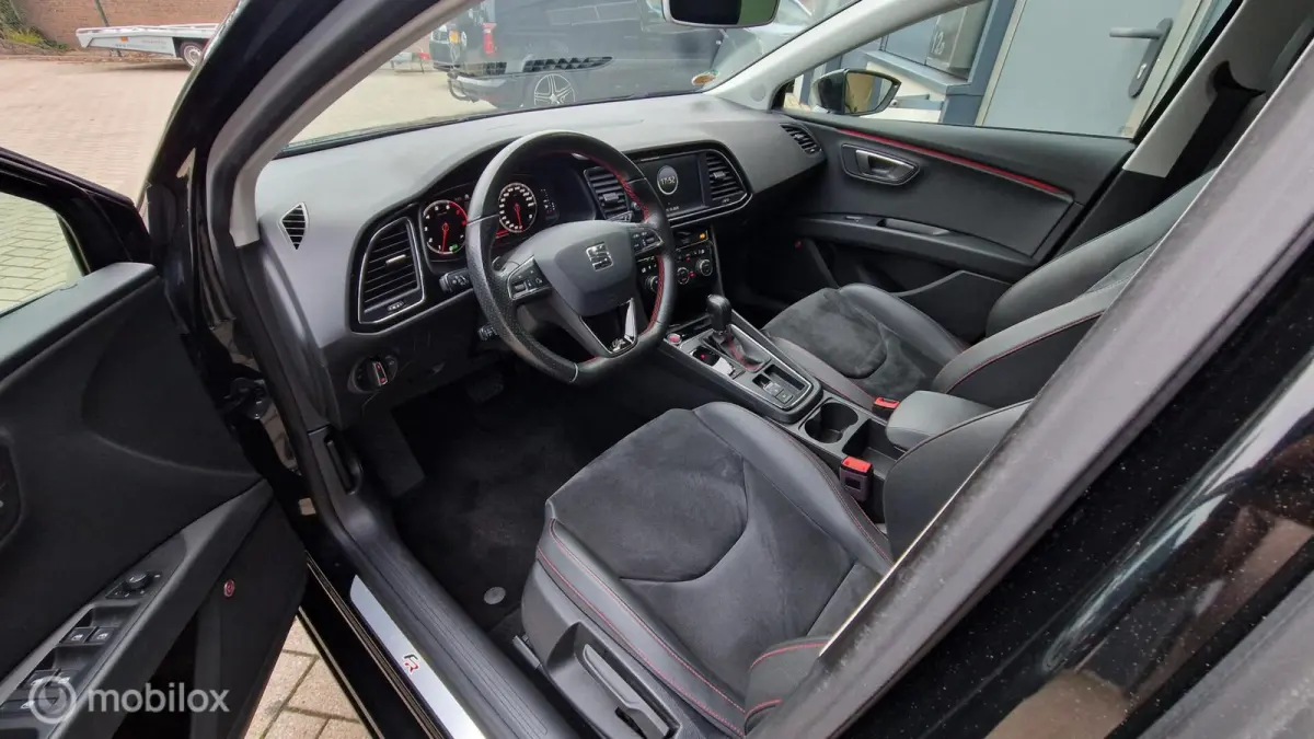 1.5 TSI FR CAMERA BEATS VIRTUAL COCKPIT LANE ASSIST