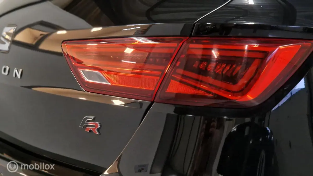 1.5 TSI FR CAMERA BEATS VIRTUAL COCKPIT LANE ASSIST