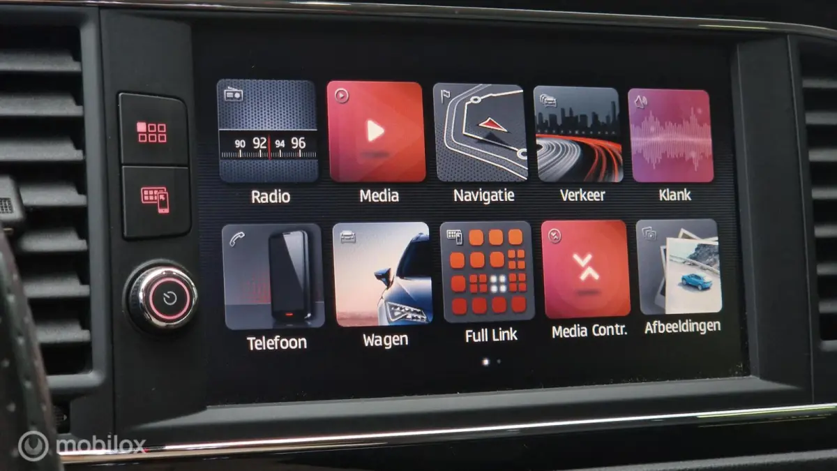 1.5 TSI FR CAMERA BEATS VIRTUAL COCKPIT LANE ASSIST