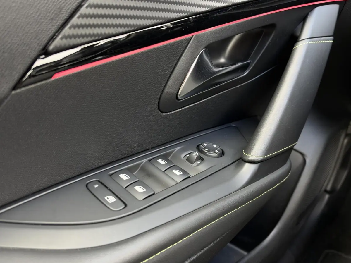 1.2 PureTech GT Automaat | Virtual Cockpit | Full LED | Camera | CarPlay | Climate | Cruise | Navigatie