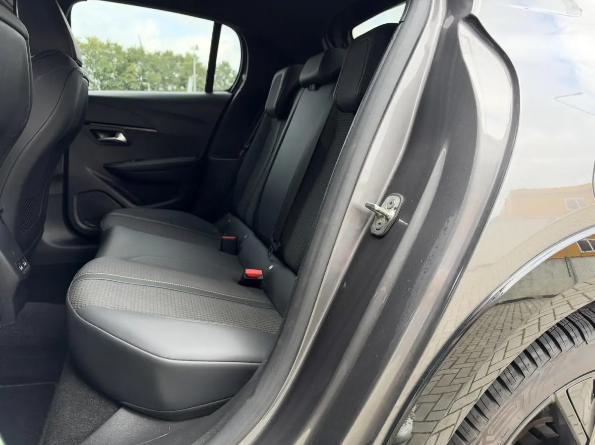 1.2 PureTech GT | Virtual Cockpit | Full LED | CarPlay | Climate | Cruise | Navigatie