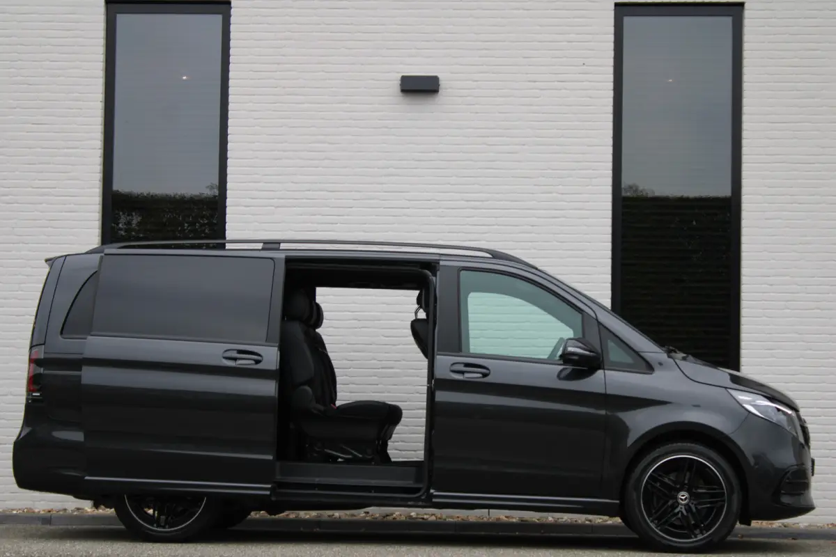 300d / DC / AMG / 4-Matic / bj2026 / Elec Stoelen / Luchtvering / Burmester / Vol Opties / NIEUWSTAAT
