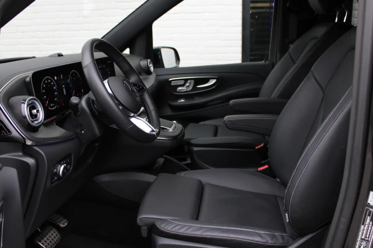 300d / DC / AMG / 4-Matic / bj2026 / Elec Stoelen / Luchtvering / Burmester / Vol Opties / NIEUWSTAAT