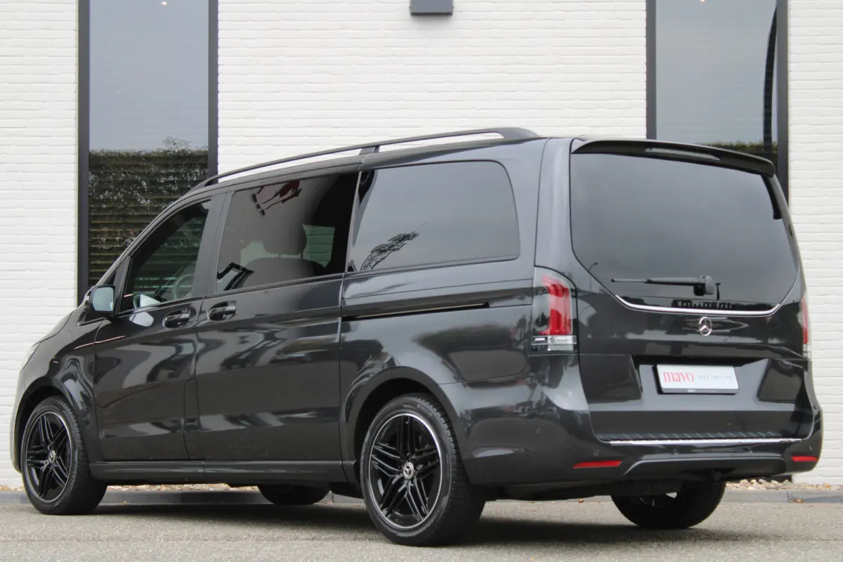 300d / DC / AMG / 4-Matic / bj2026 / Elec Stoelen / Luchtvering / Burmester / Vol Opties / NIEUWSTAAT