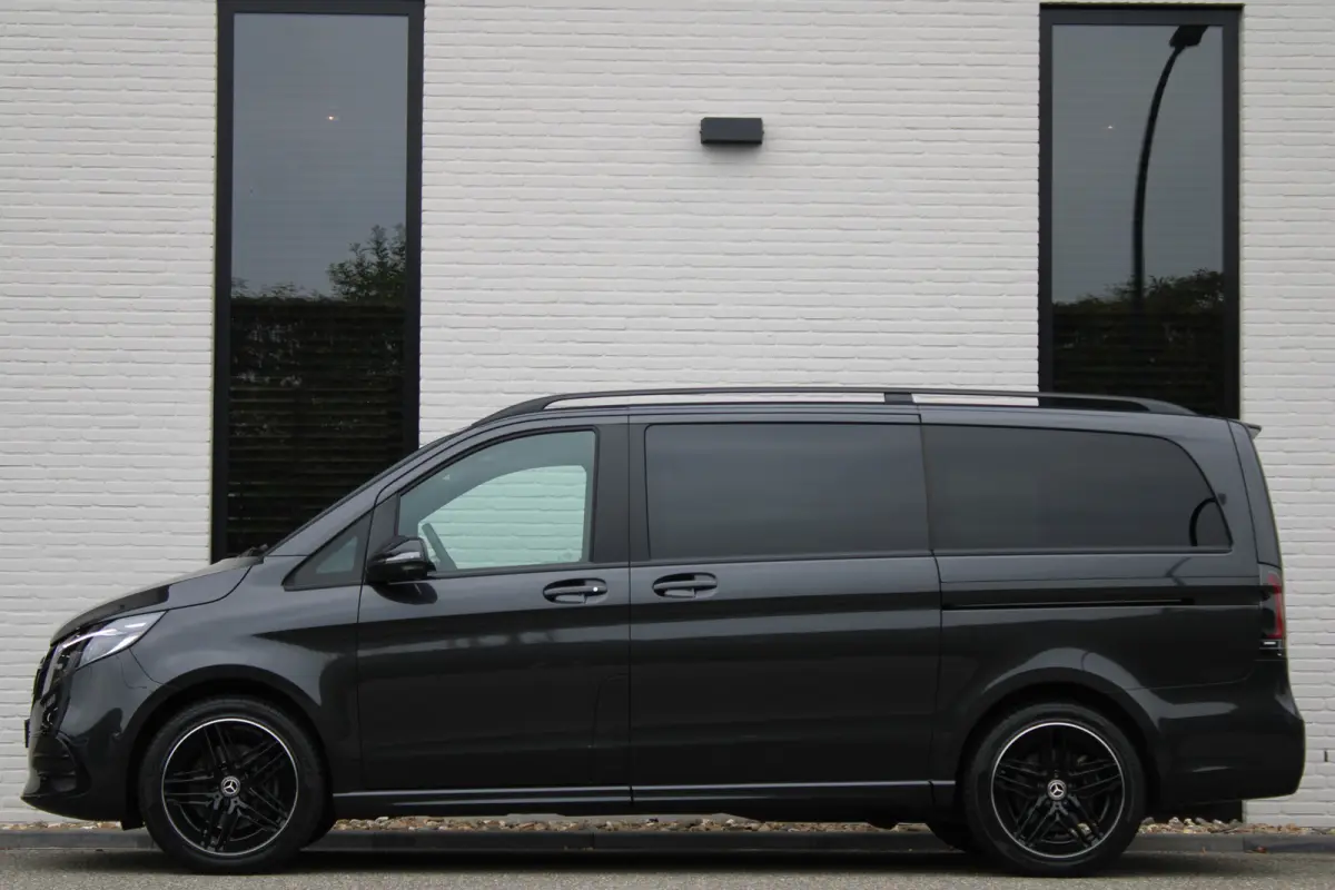 300d / DC / AMG / 4-Matic / bj2026 / Elec Stoelen / Luchtvering / Burmester / Vol Opties / NIEUWSTAAT
