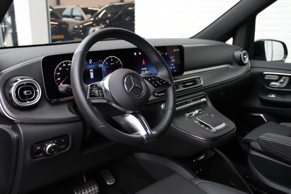 300d / DC / AMG / 4-Matic / bj2026 / Elec Stoelen / Luchtvering / Burmester / Vol Opties / NIEUWSTAAT