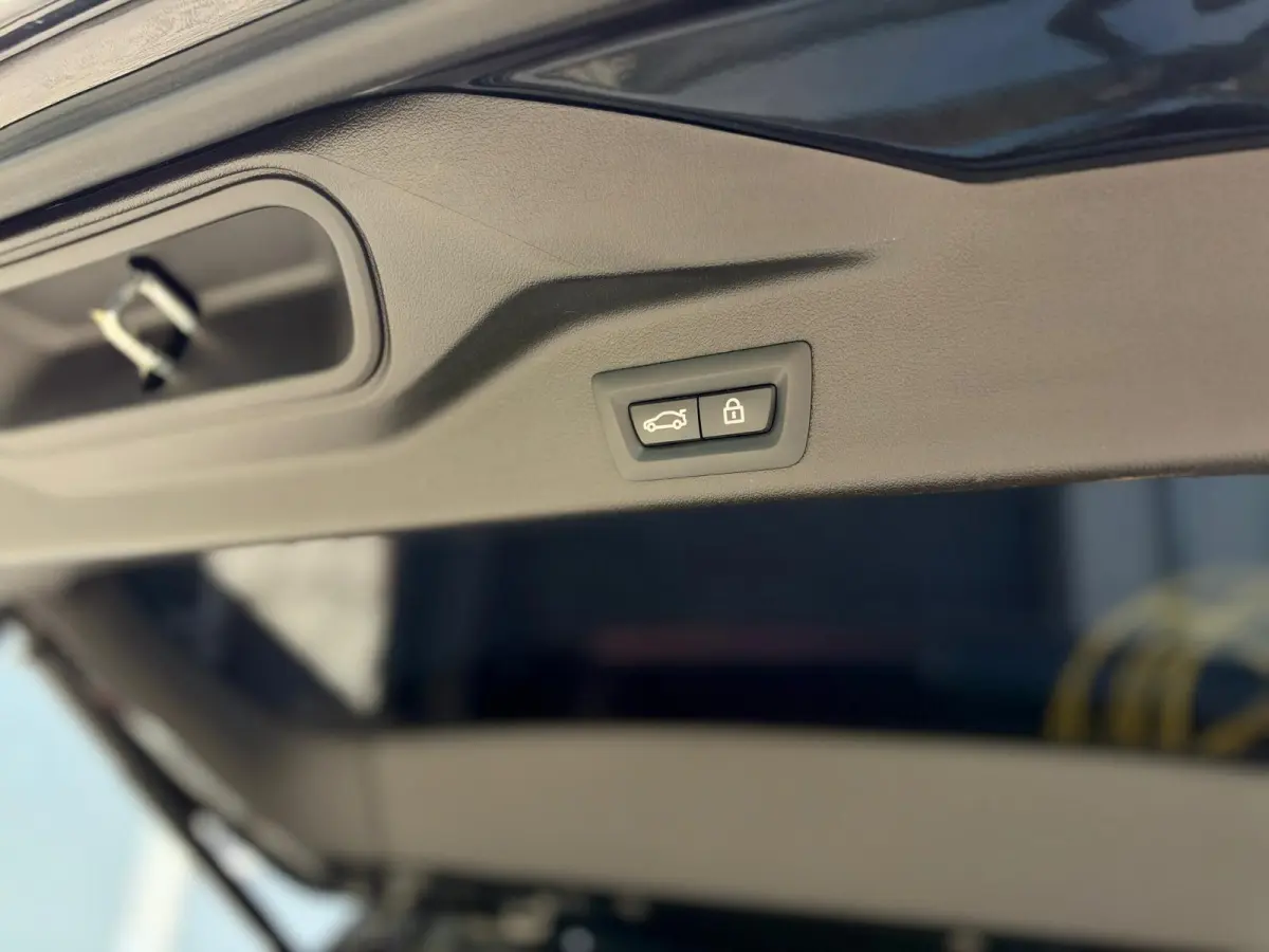 xDrive45e High Executive | BMW Laser LED | Harman/Kardon | Panorama | 360 Camera | Leder | CarPlay