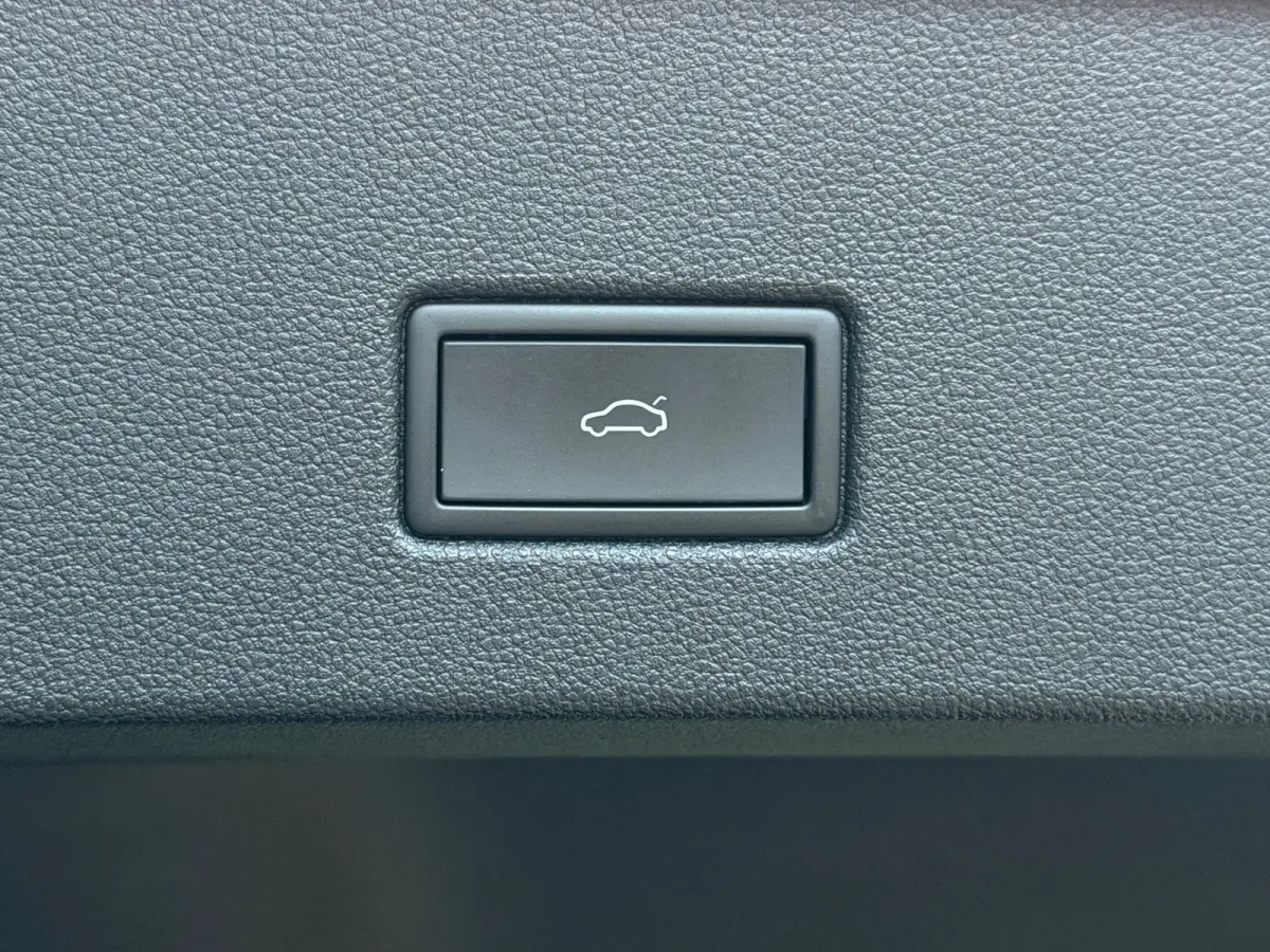 1.5 TSI 150pk DSG Style | Trekhaak | Camera | Navi | 4-season | Elek. Achterklep | Dode hoek | Rijklaar incl. garantie