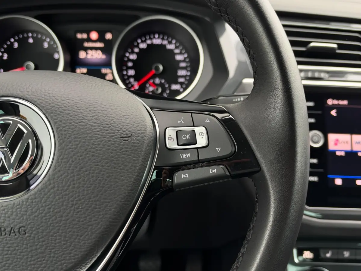 1.5 TSI Life Business | LED | Adaptive Cruise | CarPlay | Navigatie | Climate | Stoelverwarming