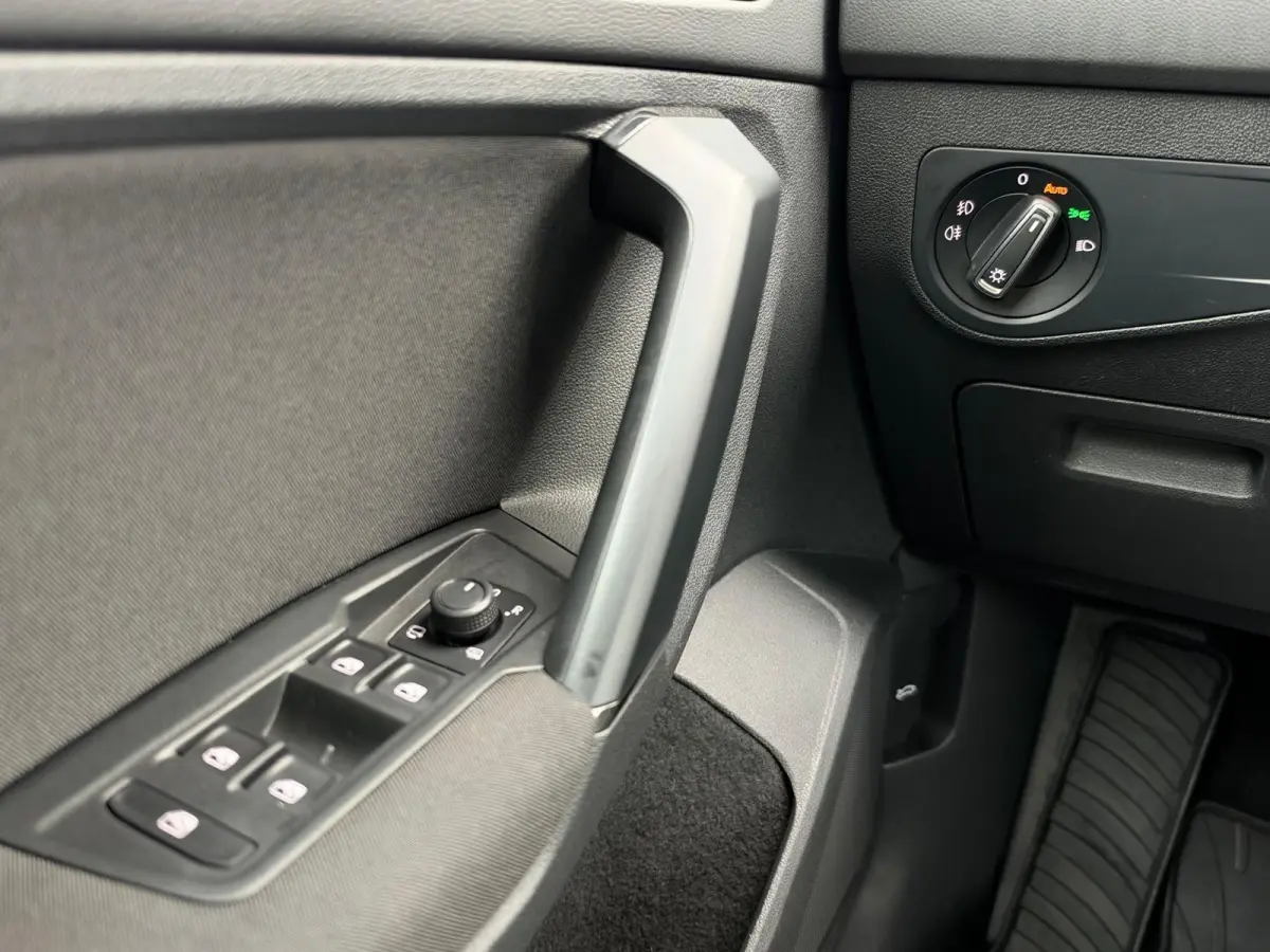 1.5 TSI Life Business | LED | Adaptive Cruise | CarPlay | Navigatie | Climate | Stoelverwarming