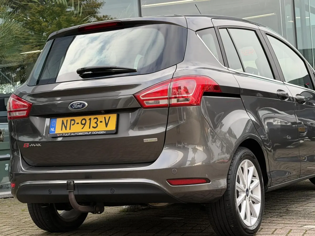 1.0 EcoBoost Titanium 1e eig Navi clima trekhaak