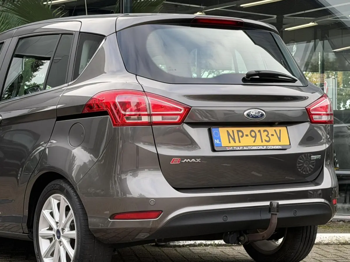 1.0 EcoBoost Titanium 1e eig Navi clima trekhaak