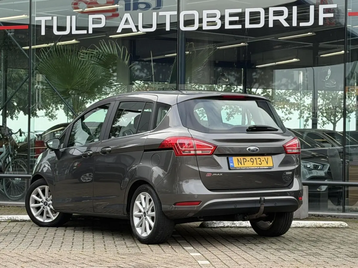 1.0 EcoBoost Titanium 1e eig Navi clima trekhaak