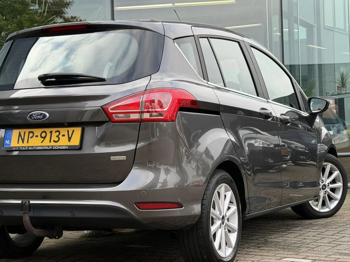1.0 EcoBoost Titanium 1e eig Navi clima trekhaak