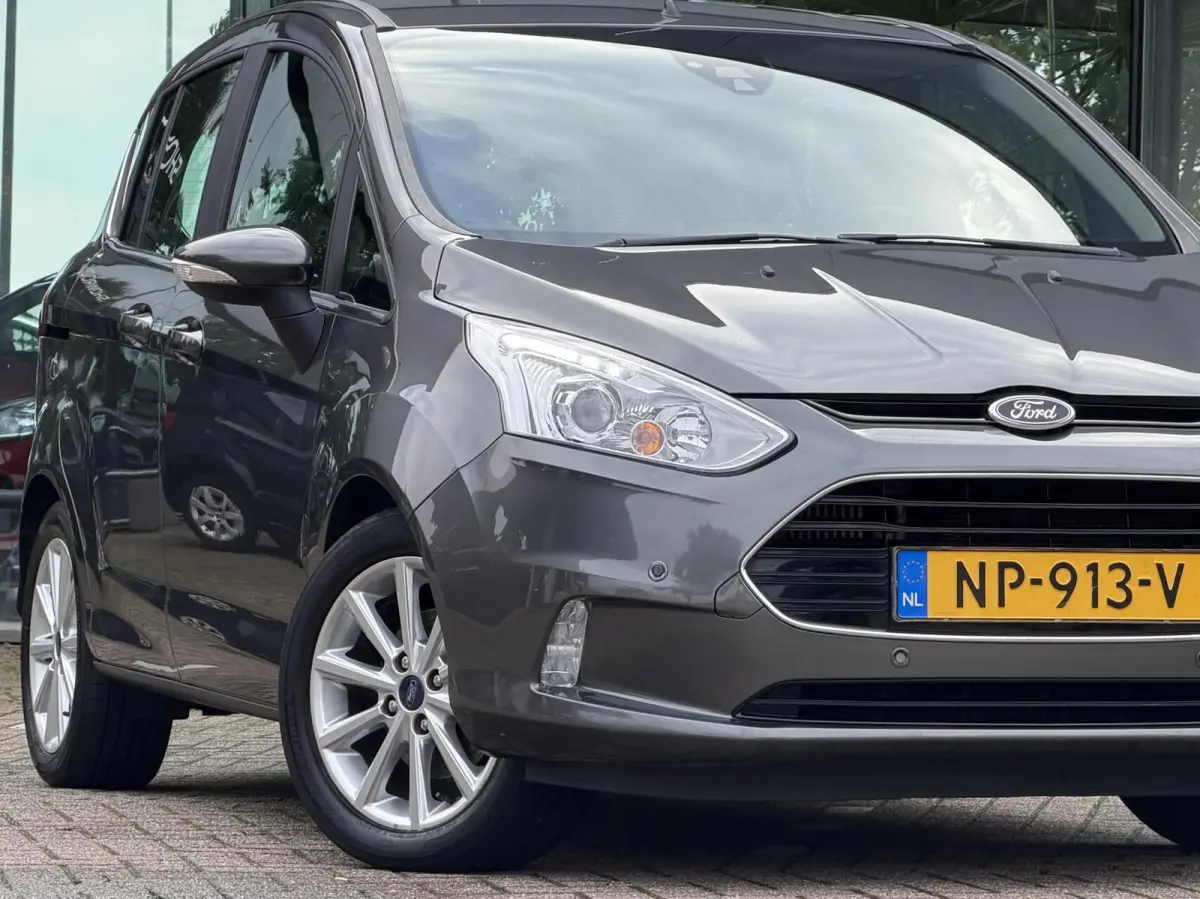 1.0 EcoBoost Titanium 1e eig Navi clima trekhaak