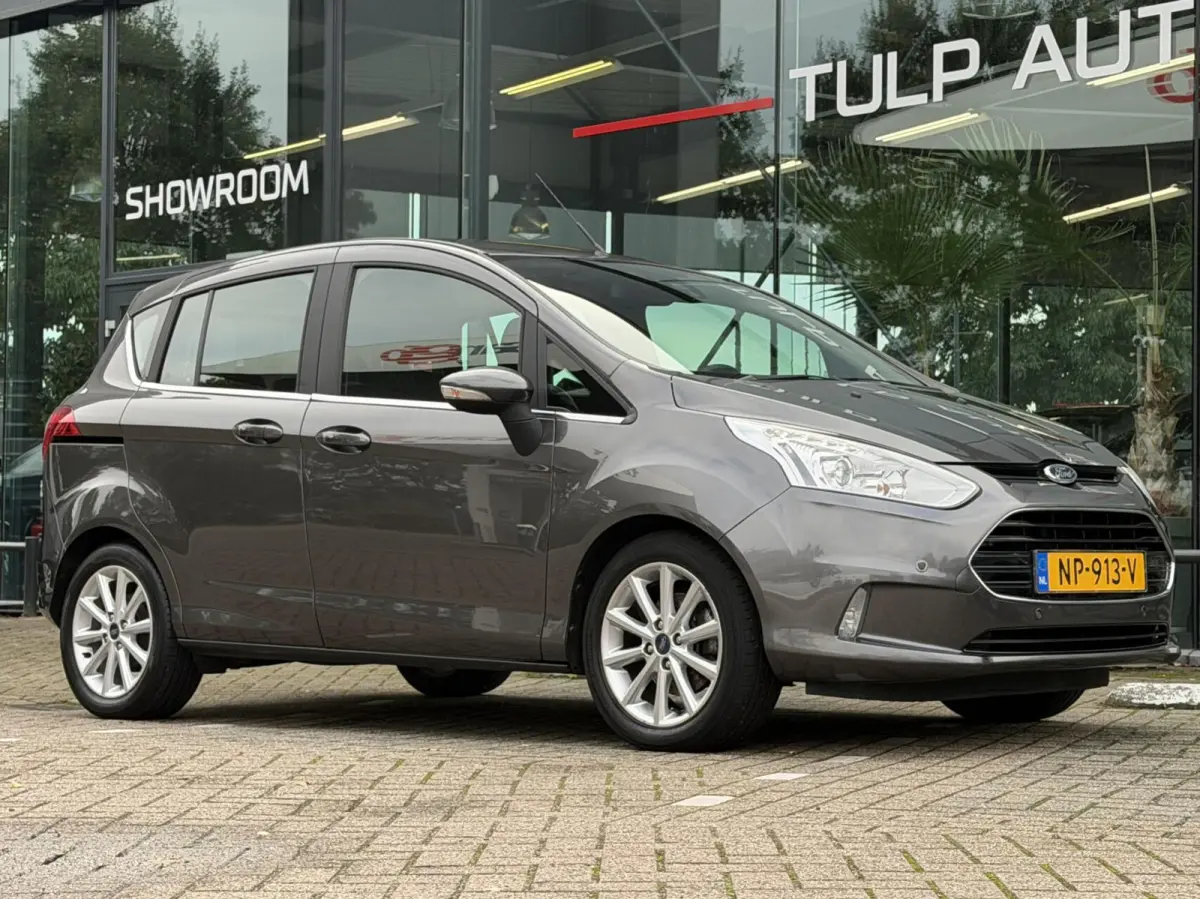 1.0 EcoBoost Titanium 1e eig Navi clima trekhaak