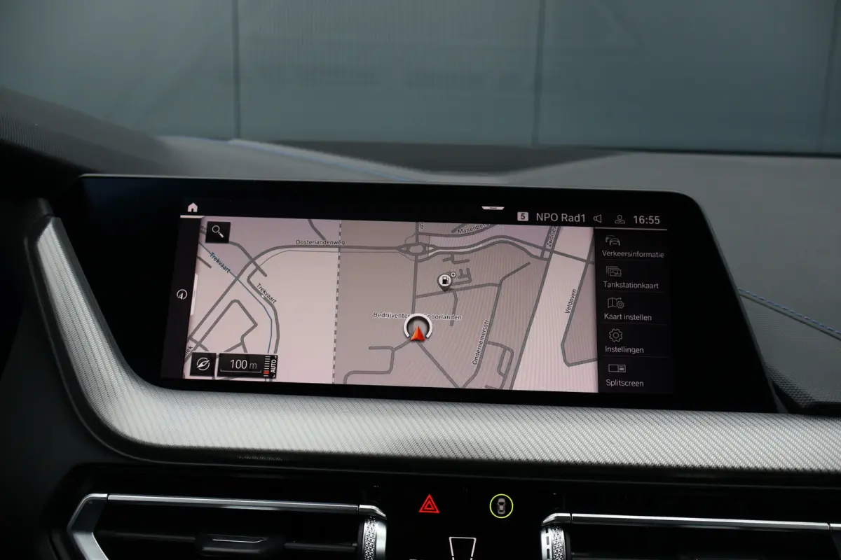 218i M-Sport Executive Edition Automaat | Camera | Apple Carplay / Android Auto | 18 Inch | HiFi Audio