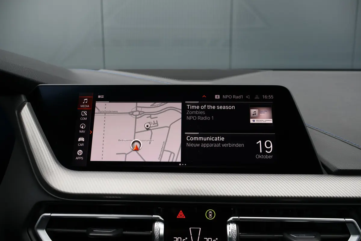 218i M-Sport Executive Edition Automaat | Camera | Apple Carplay / Android Auto | 18 Inch | HiFi Audio