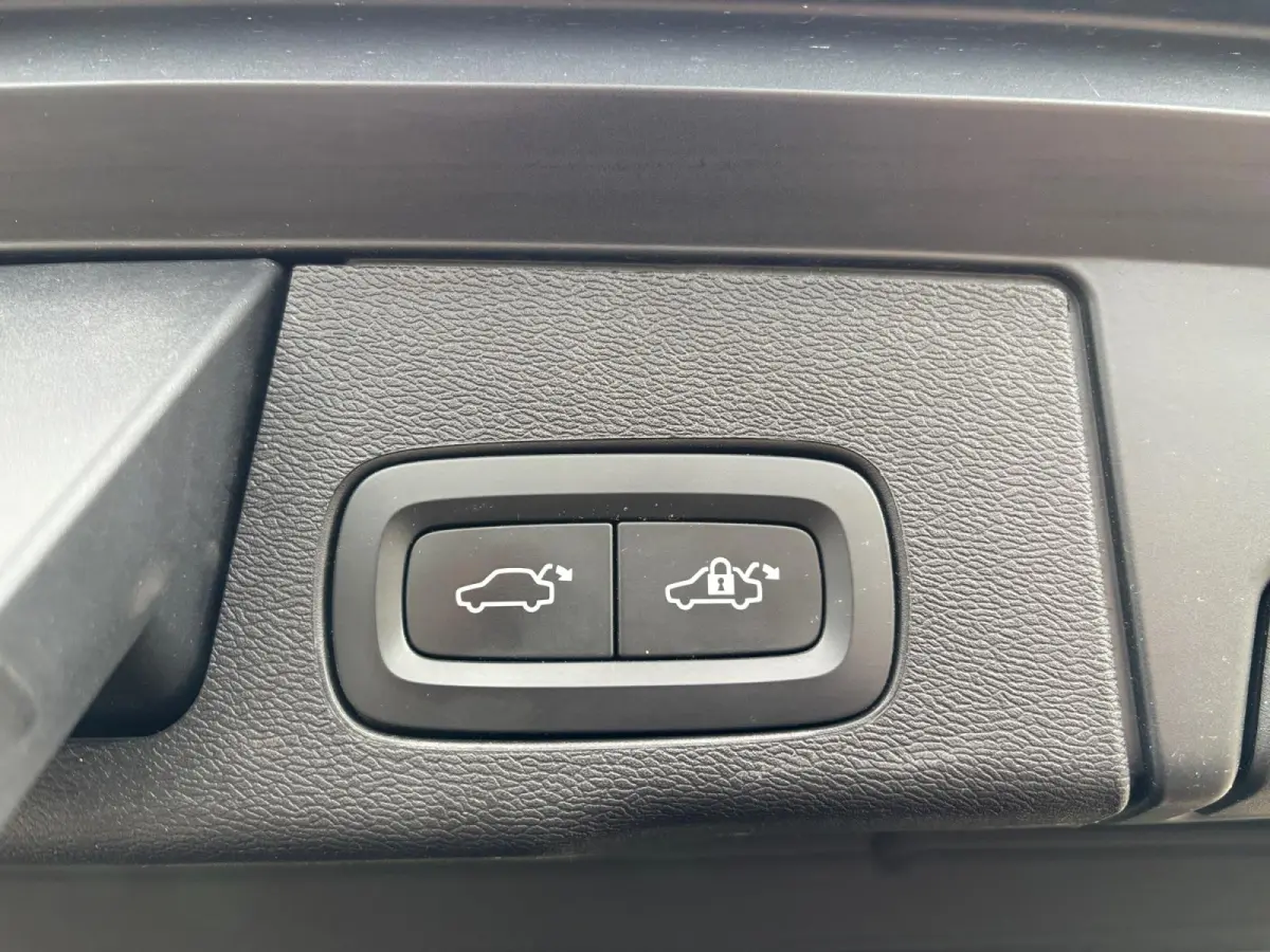 2.0 T6 Plug-in hybrid AWD Inscription Exclusive ✅ Pano ✅ Leder ✅ ACC