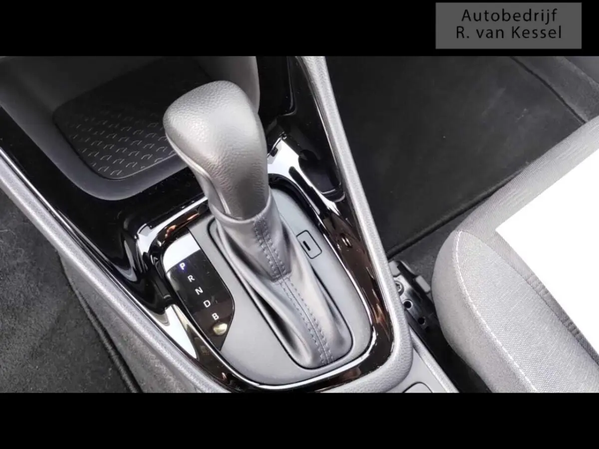 1.5 Hybrid 115 First Edition I Luxe I Keyless I LED I ACC I NL-auto