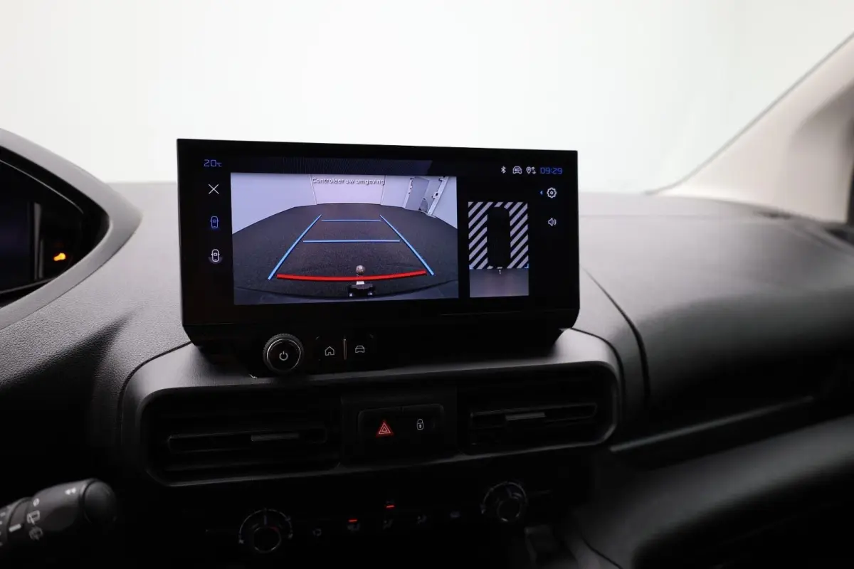 1.5 BlueHDi 130 EAT8 S&S L1 All season banden | Trekhaak | Dodehoekbewaking | Suroundview | Achteruitrijcamera | Airco | Apple Carplay/Android Auto|telefoonintegratie premium