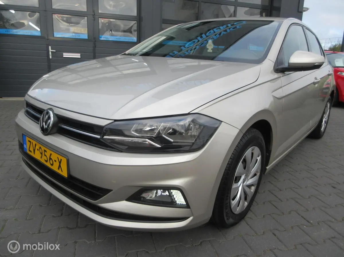 1.0 TSI Comfortline 5drs 130dkm Airco Cruise Carplay