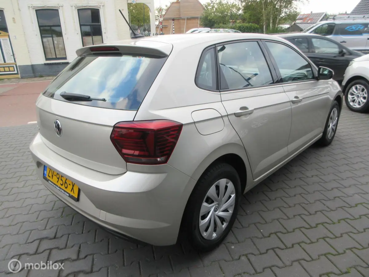 1.0 TSI Comfortline 5drs 130dkm Airco Cruise Carplay