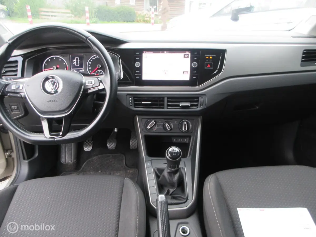 1.0 TSI Comfortline 5drs 130dkm Airco Cruise Carplay