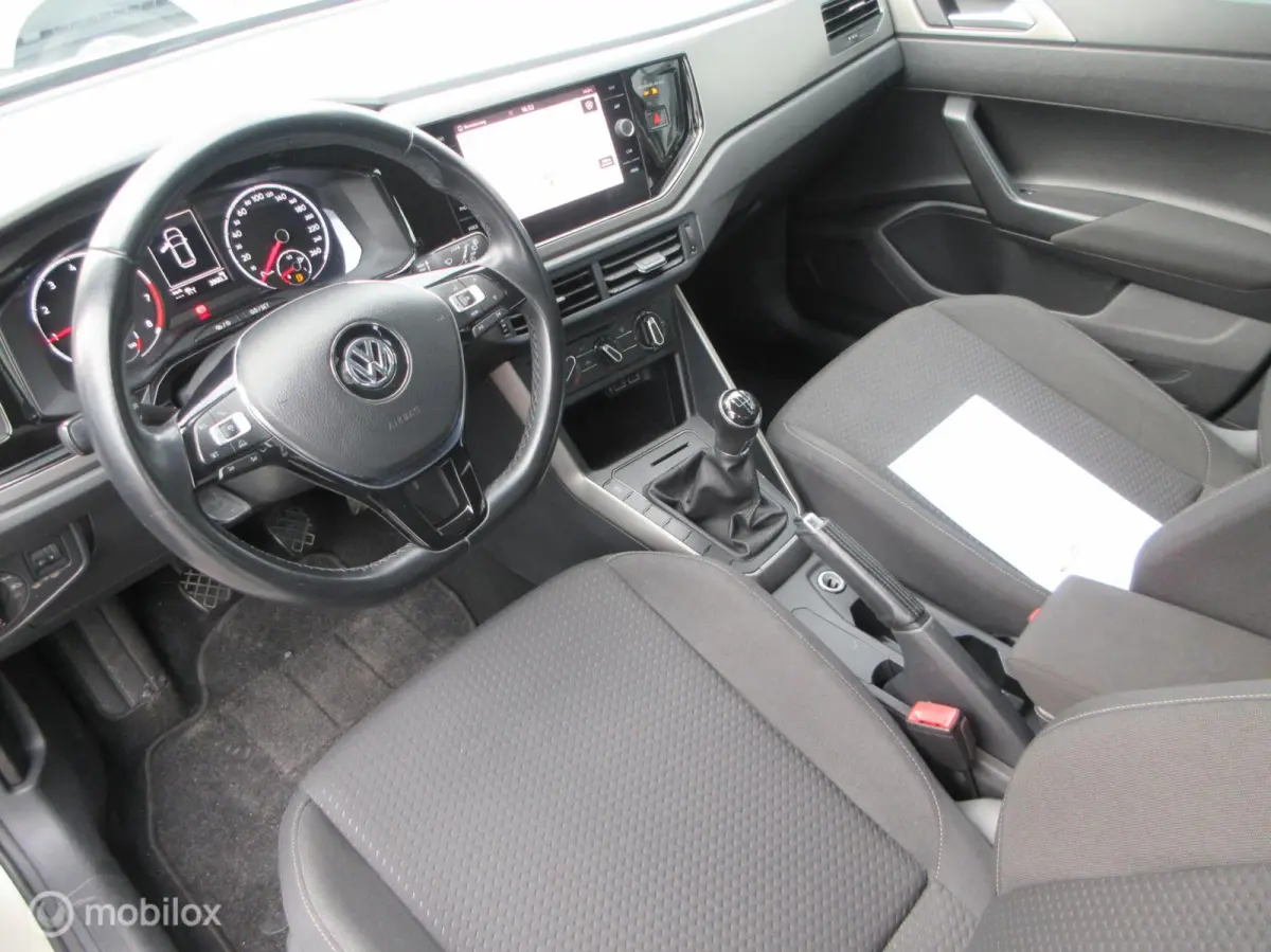 1.0 TSI Comfortline 5drs 130dkm Airco Cruise Carplay