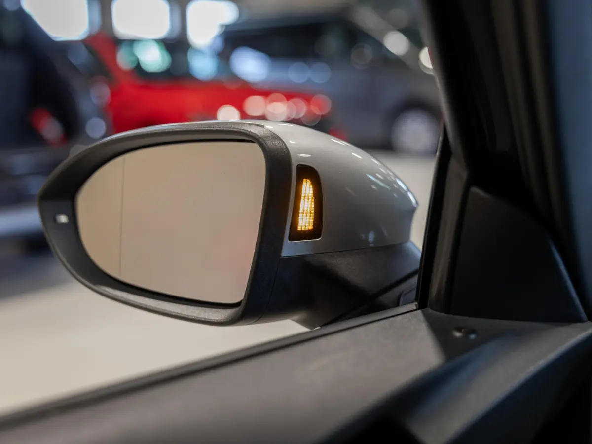 First Max 58 kWh SOH 89% / 204pk / Panorama dak / Head-Up display / Stoel en stuur verwarming /