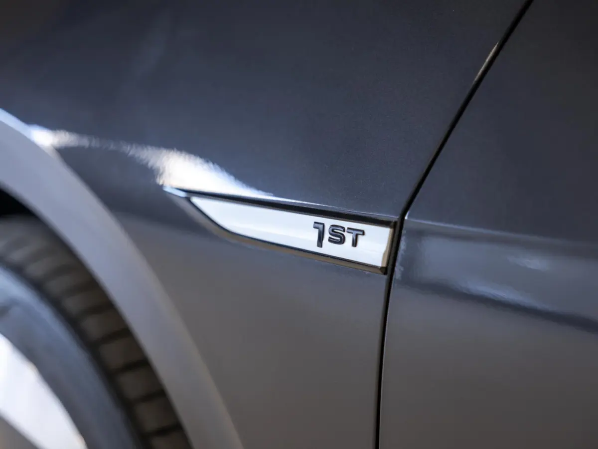 First Max 58 kWh SOH 89% / 204pk / Panorama dak / Head-Up display / Stoel en stuur verwarming /