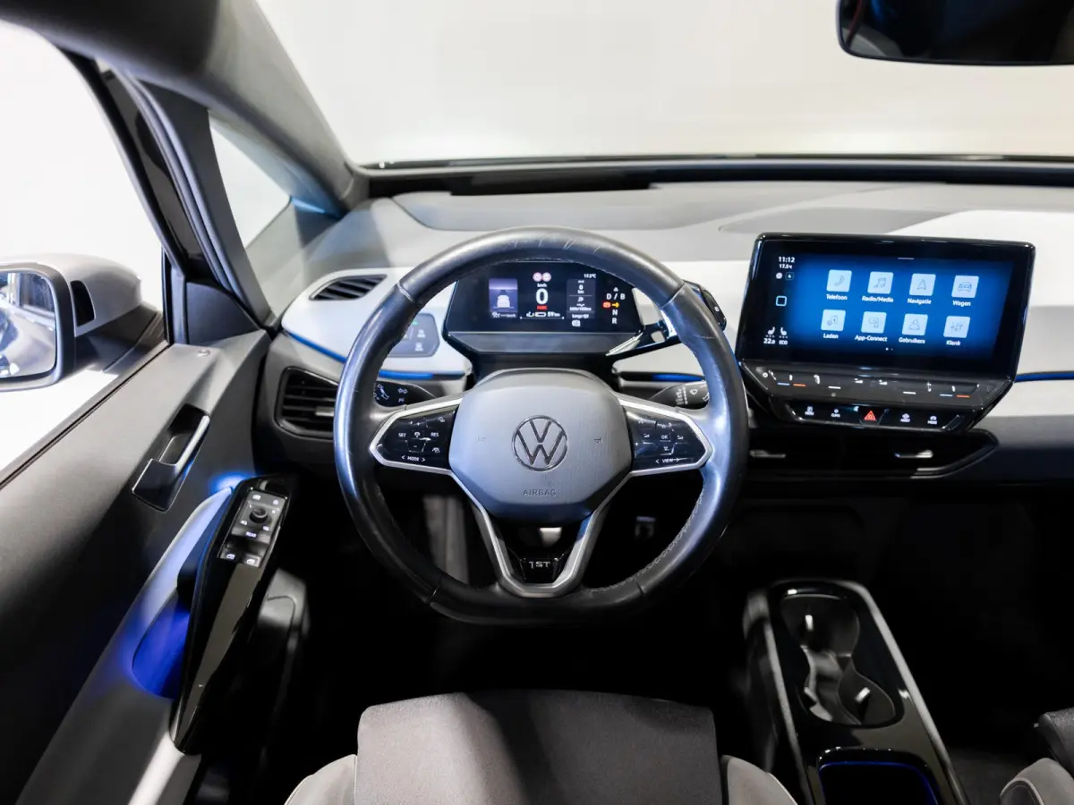 First Max 58 kWh SOH 89% / 204pk / Panorama dak / Head-Up display / Stoel en stuur verwarming /