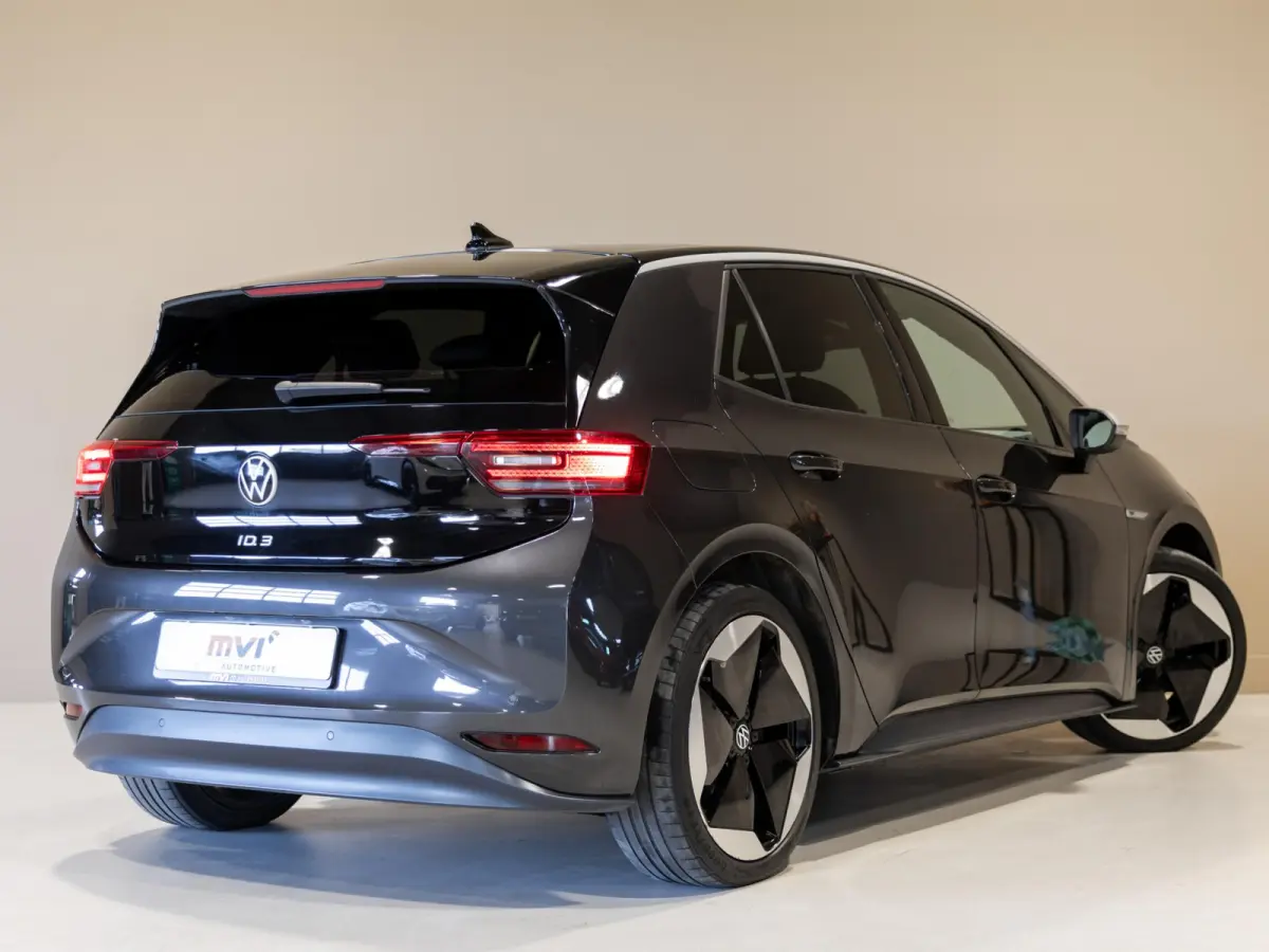 First Max 58 kWh SOH 89% / 204pk / Panorama dak / Head-Up display / Stoel en stuur verwarming /