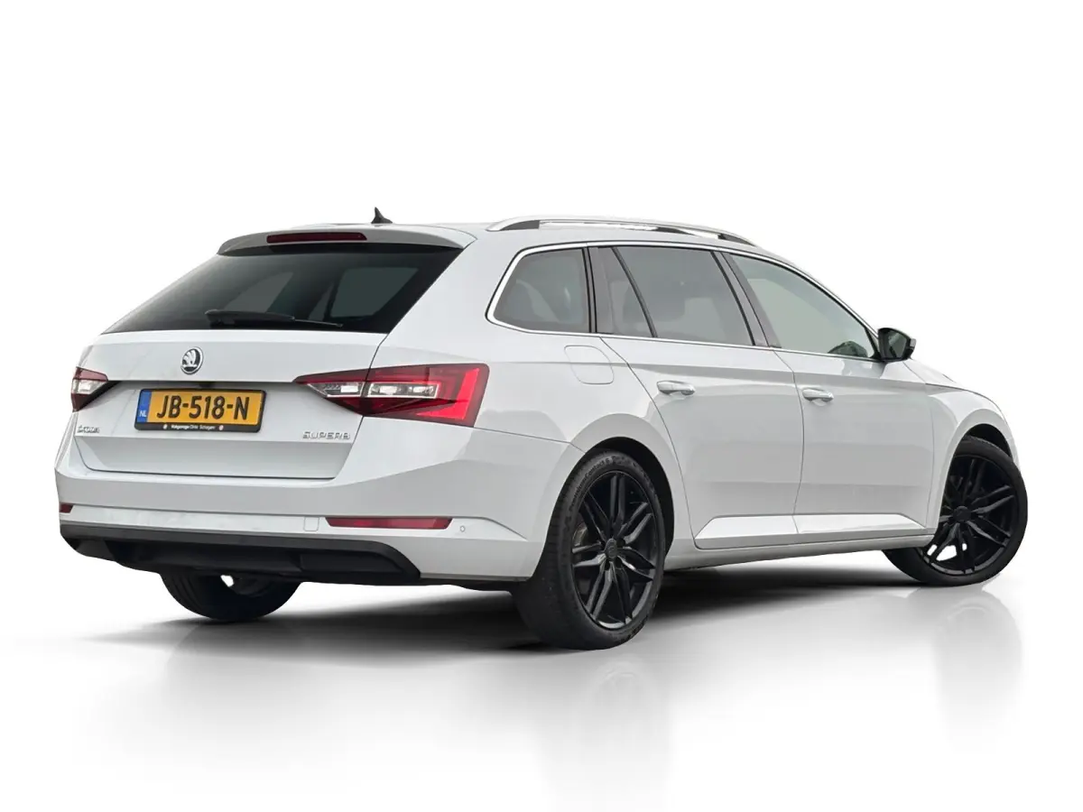 1.8 TSI 180 PK Style Business ✅ Pano ✅ ACC ✅ Camera