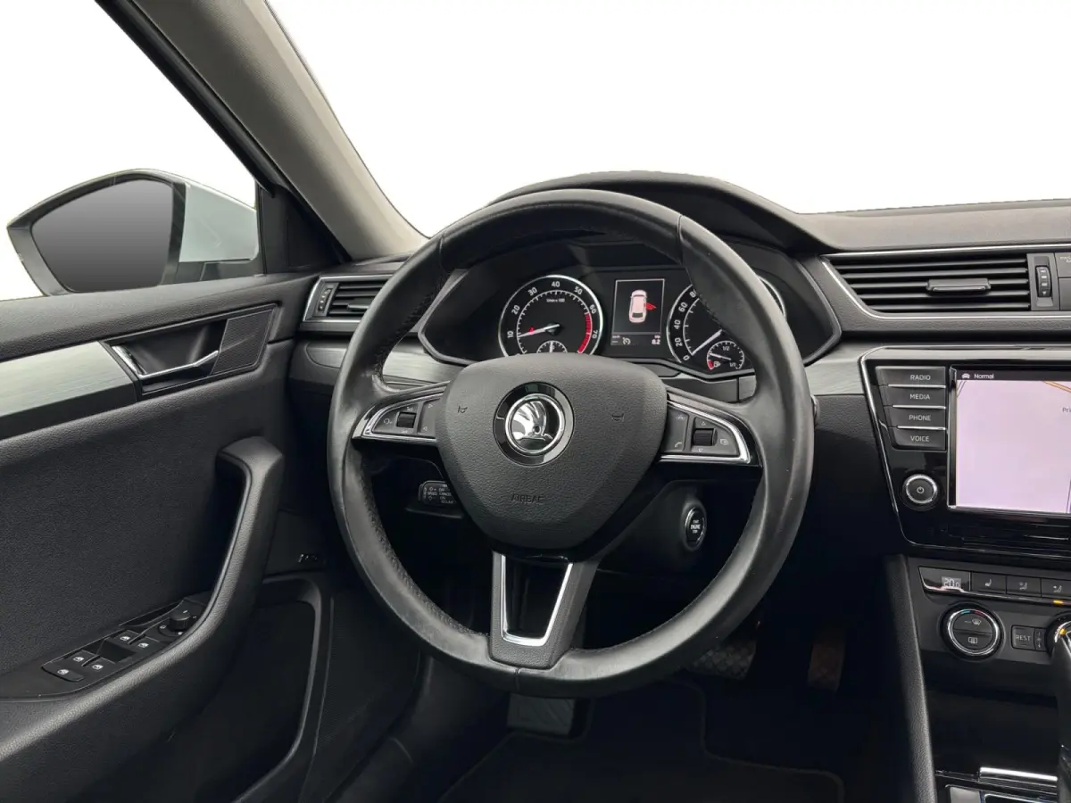 1.8 TSI 180 PK Style Business ✅ Pano ✅ ACC ✅ Camera