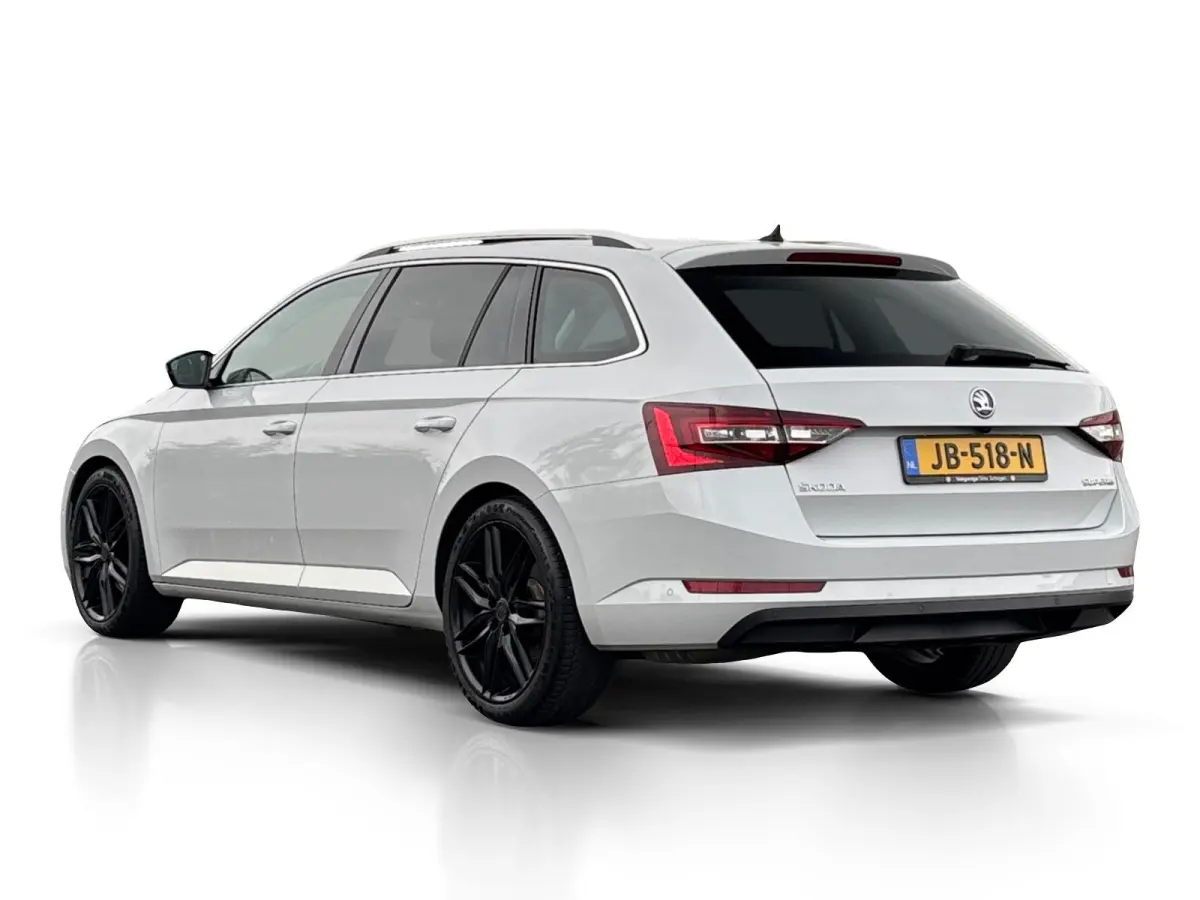 1.8 TSI 180 PK Style Business ✅ Pano ✅ ACC ✅ Camera