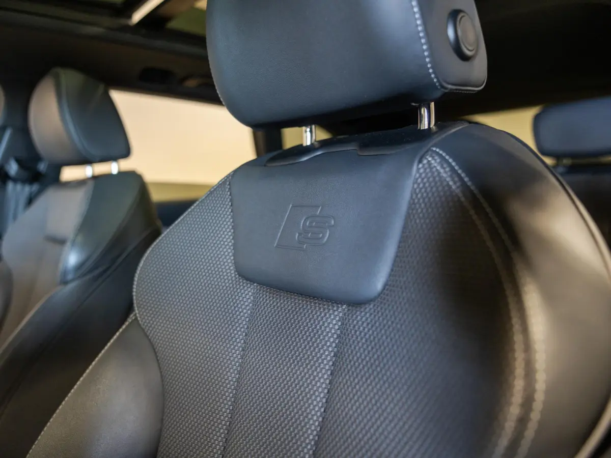 35 TFSI S-Line edition / 150pk / NAP / Panorama dak / Sfeerverlichting / Stoelverwarming / Achteruitrij camera /