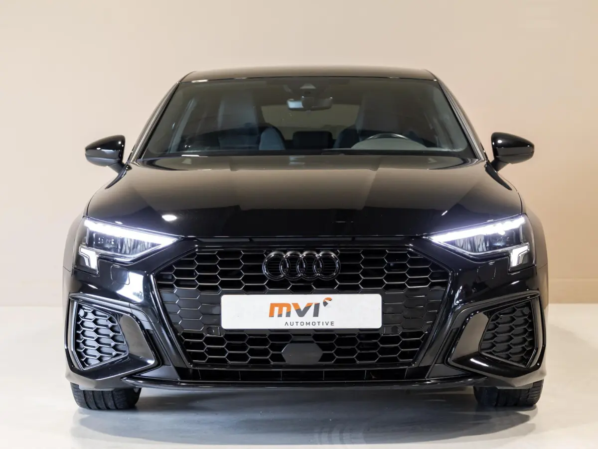 30 TFSI S-Line edition / 110pk / NAP / Afgevlakt stuurwiel /