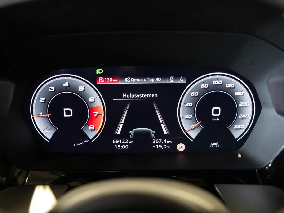 30 TFSI S-Line edition / 110pk / NAP / Afgevlakt stuurwiel /