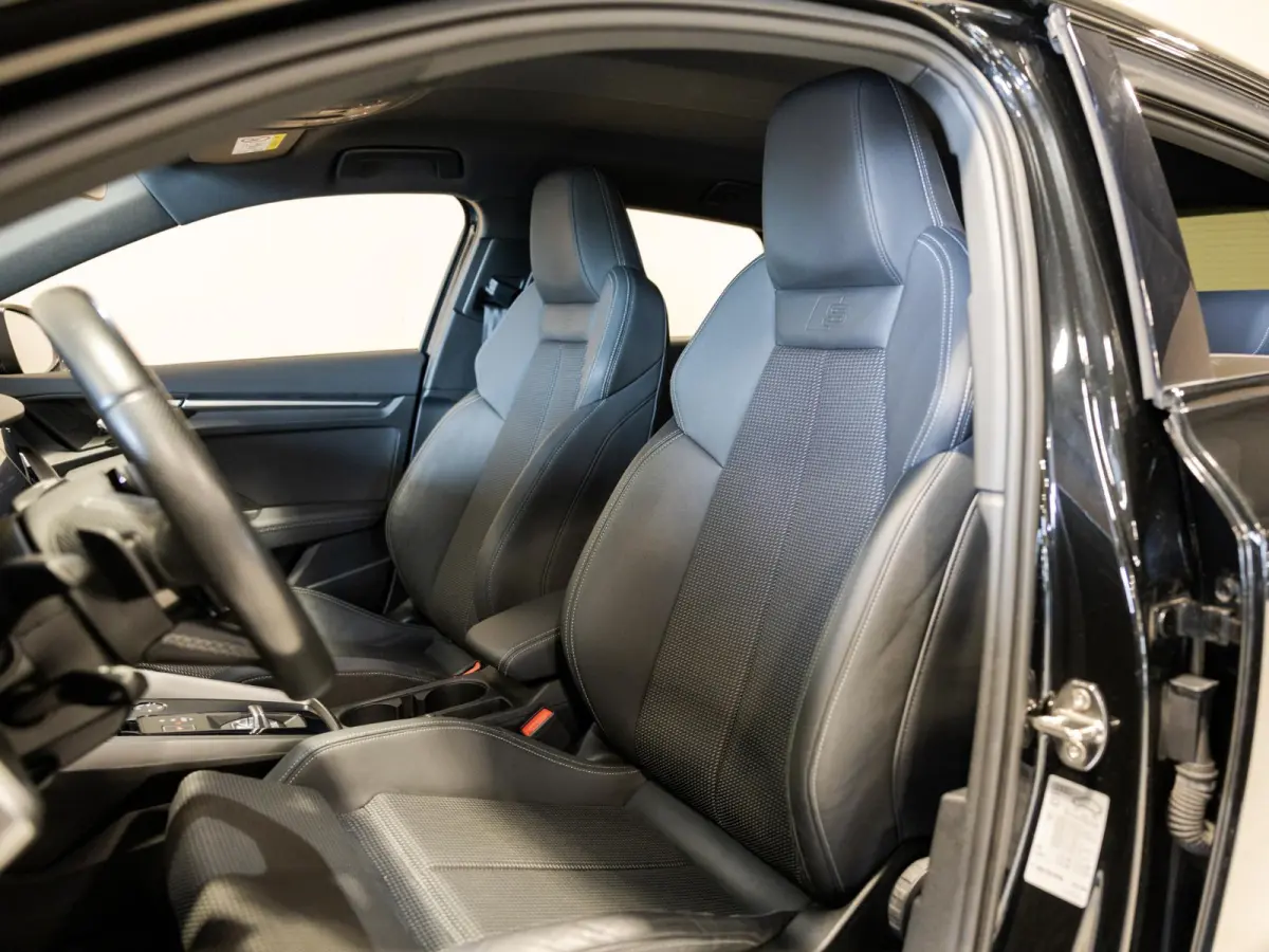 30 TFSI S-Line edition / 110pk / NAP / Afgevlakt stuurwiel /
