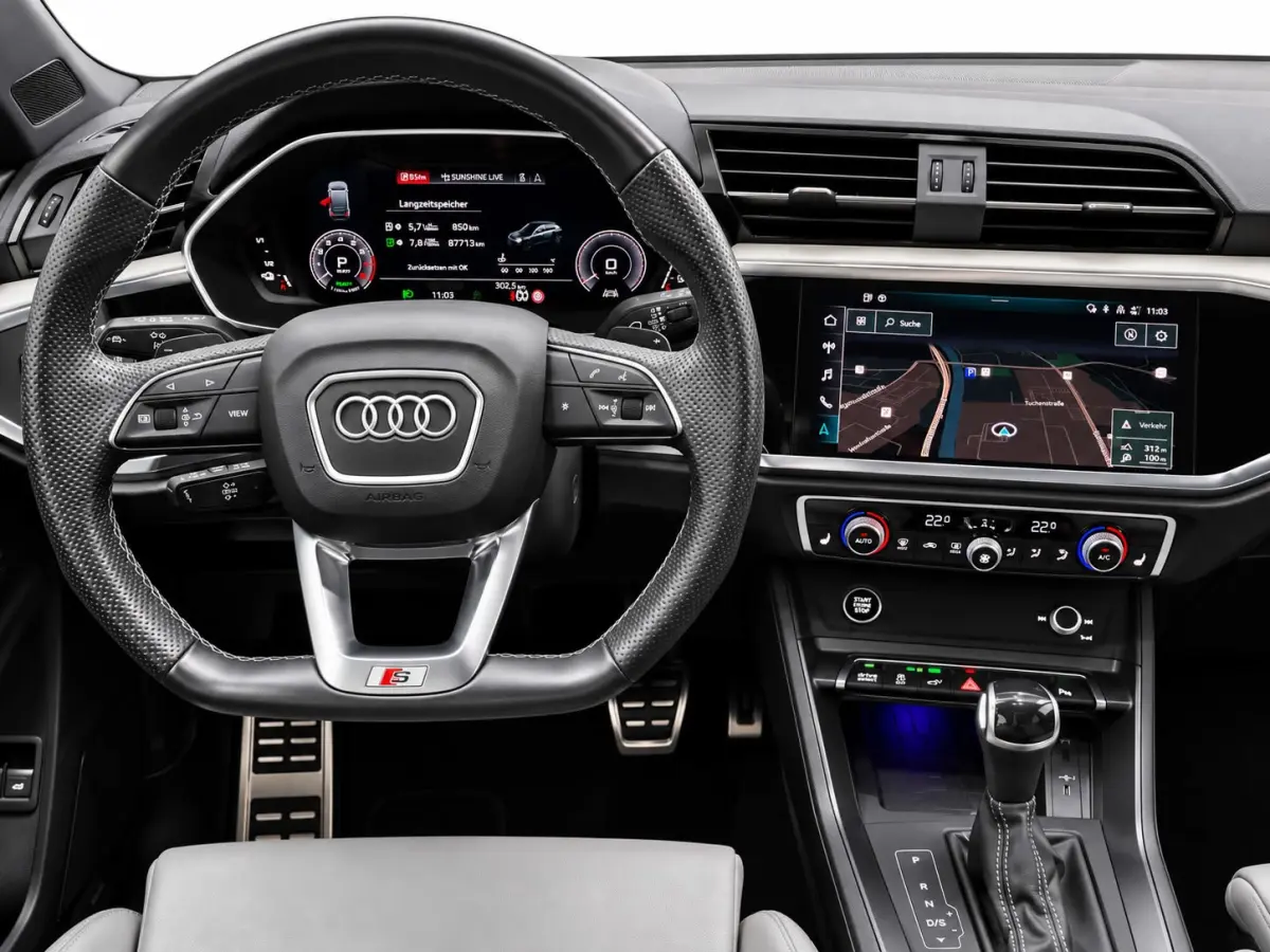 45 TFSI e 3 x S-line Pano Keyless Camera