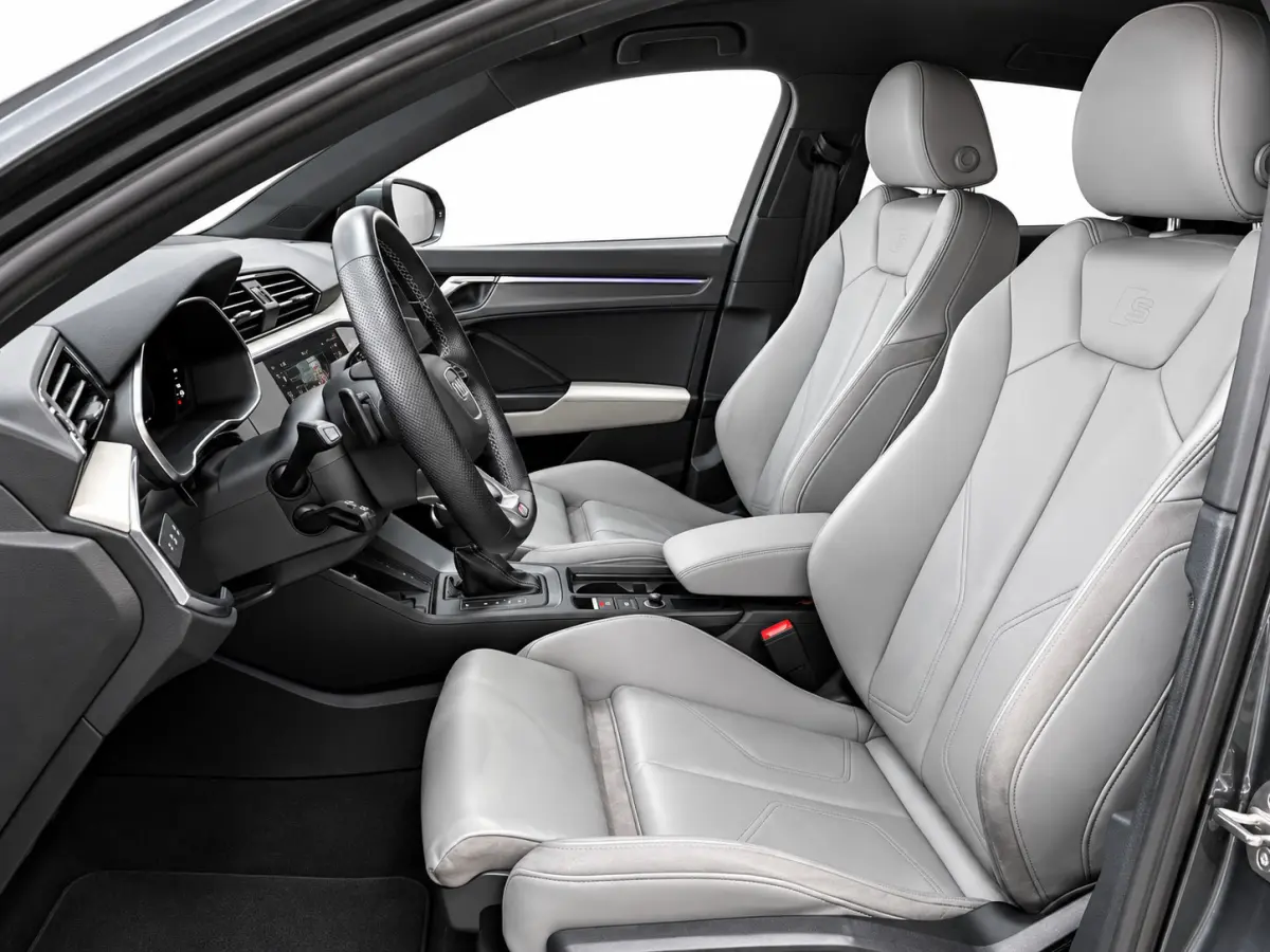 45 TFSI e 3 x S-line Pano Keyless Camera