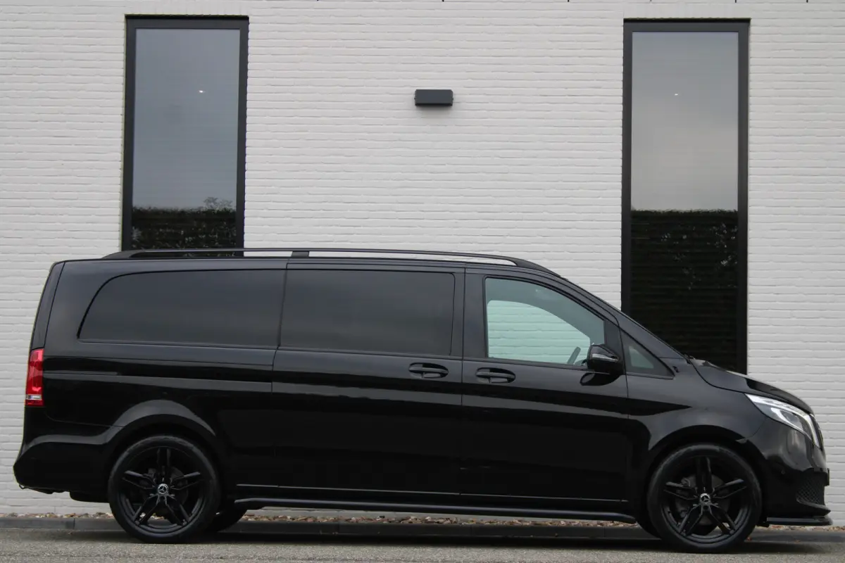 250d Aut / XXL / DC / Avantgarde / 2x Schuifeur / Black Edition / Leer / Nette Staat