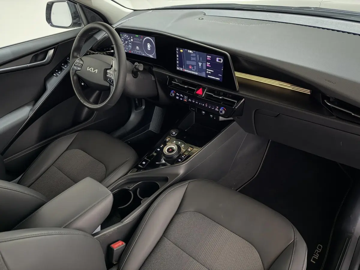 Edition 64.8 kWh Pano HUD Camera Carplay Stoel/Stuur verwarming