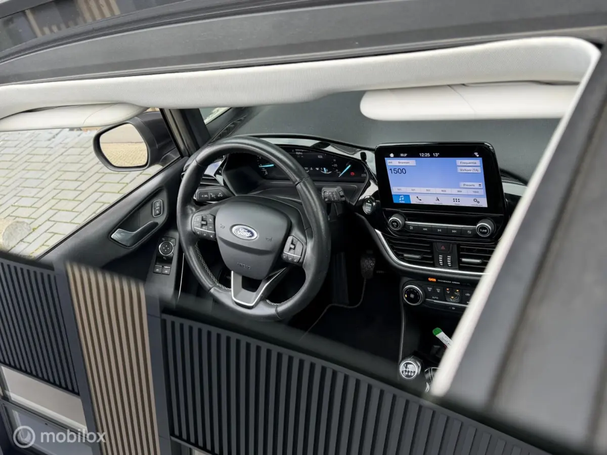 1.0 EcoBoost Titanium | Pano | B&O | Camera |VOL