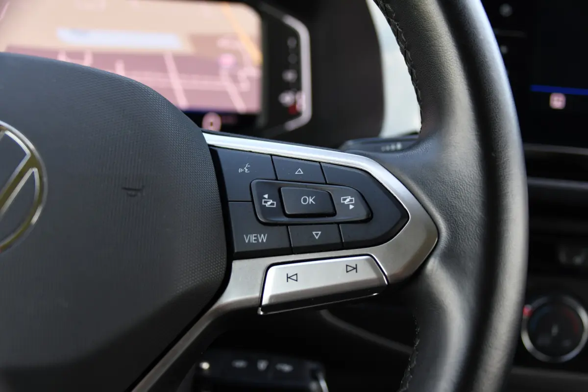 2.0 TDI L2H1 30 DC Bulli Virtual, Adpatieve Cruise, Carplay, LED, Leder, Stoelverwarming, Trekhaak, Automaat, Uniek!