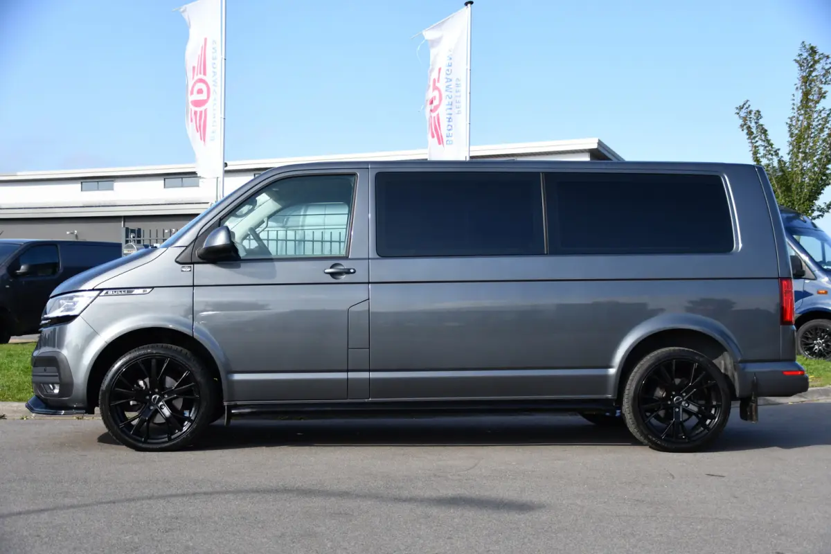 2.0 TDI L2H1 30 DC Bulli Virtual, Adpatieve Cruise, Carplay, LED, Leder, Stoelverwarming, Trekhaak, Automaat, Uniek!