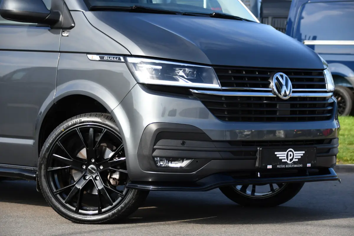 2.0 TDI L2H1 30 DC Bulli Virtual, Adpatieve Cruise, Carplay, LED, Leder, Stoelverwarming, Trekhaak, Automaat, Uniek!